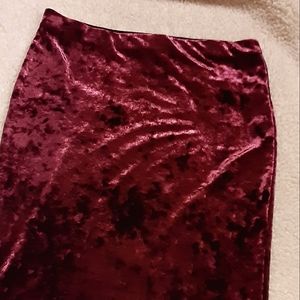 Forever 21 crushed velvet pencil skirt